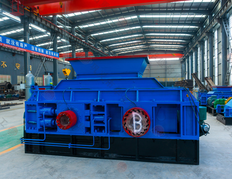 DB游戏平台重工化工焦炭双齿辊试机2台合并