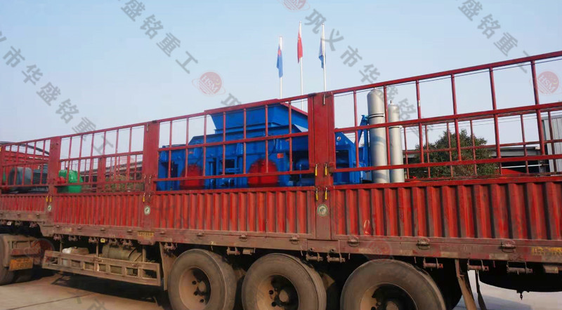 DB游戏平台液压对辊制砂机发往云南